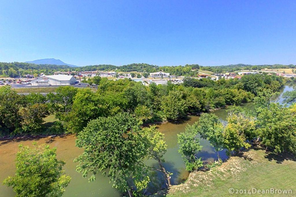River Crossing #405 비둘기 포지 외부 사진